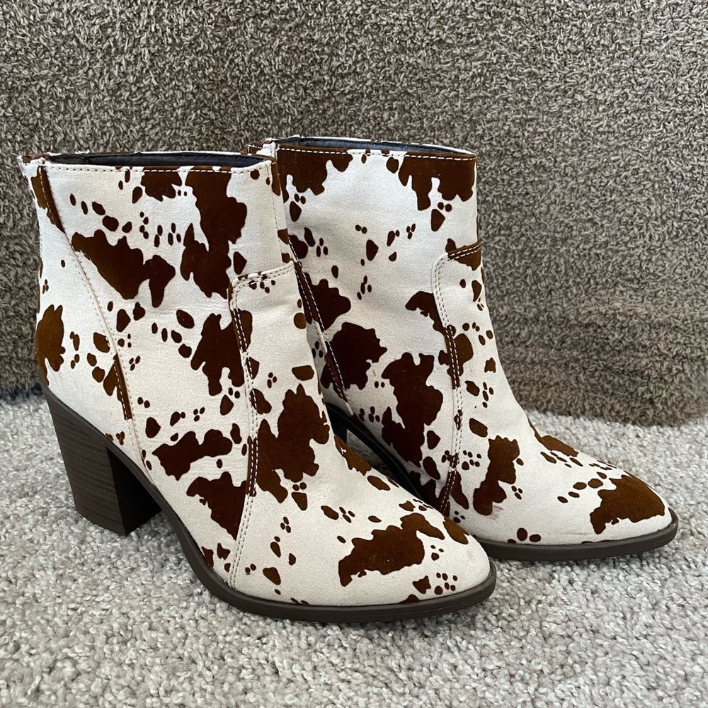 Qupid Cowgirl Coastal Core Cow Print Brown Western Pointed Toe Bootie